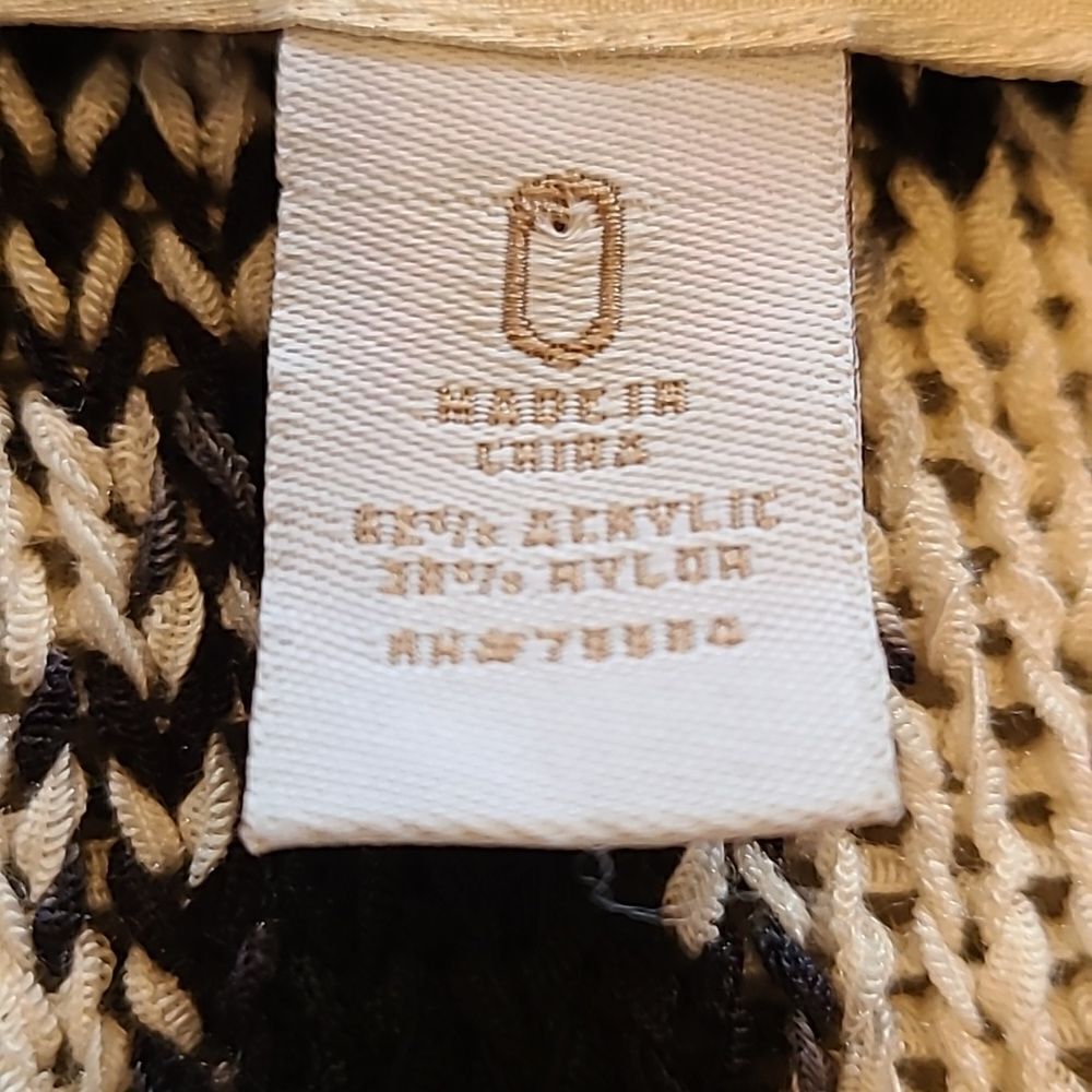 Chicos acrylic‎ blend white and black fringe open cardigan size 0 - Picture 3 of 4